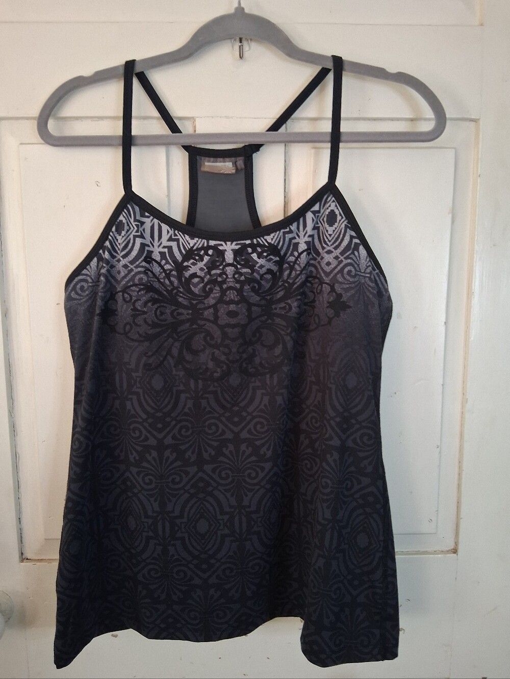Athleta Black, Gray Ombre Design Racerback Camisole Athletic Tank Top Sz L